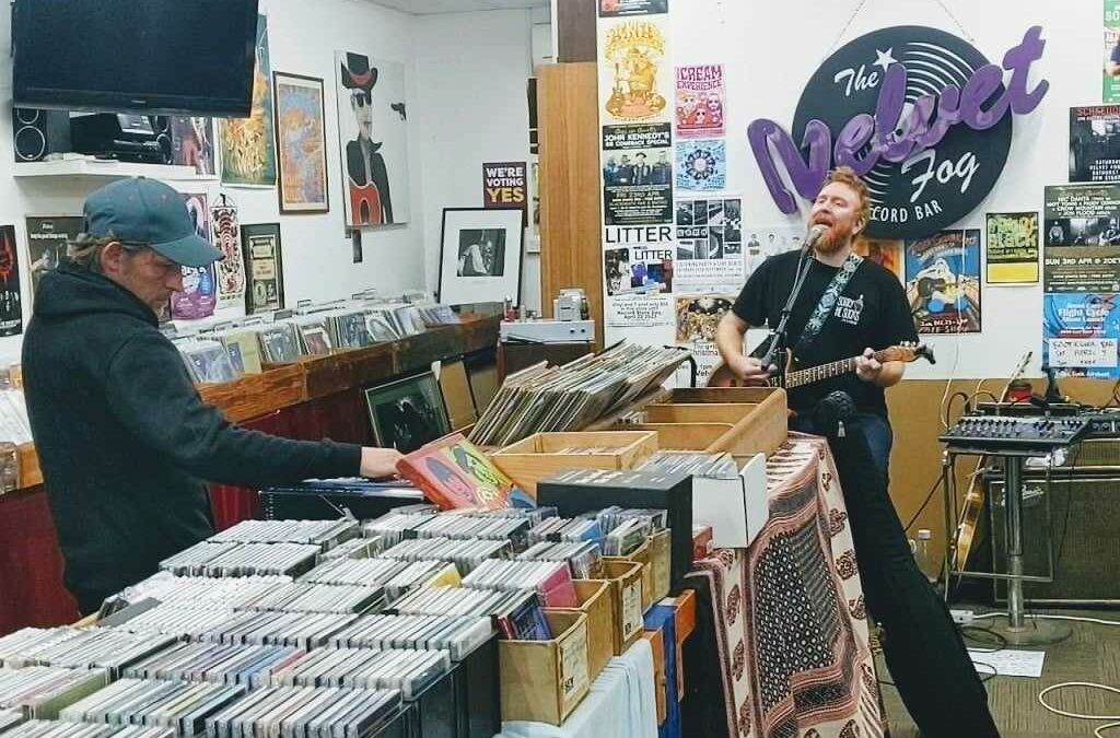 Jimmi Carr rocks a Foggy Record Store Day